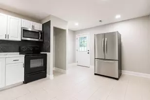 218 N Jackson St, Springfield, OH 45504 - Photo 5
