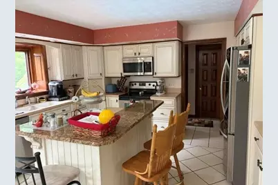 2045 Canterbury Court, Troy, OH 45373 - Photo 7
