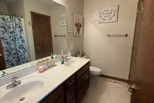 112 Parkview Dr, Jackson Center, OH 45334 - Photo 9