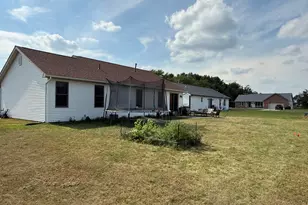 112 Parkview Dr, Jackson Center, OH 45334 - Photo 3