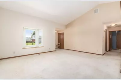 1146 Old Farm Lane, Springfield, OH 45503 - Photo 9