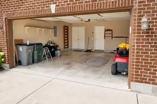 638 Willow Point Ct, Troy, OH 45373 - Photo 25