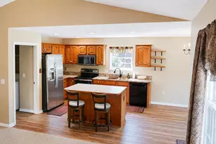 638 Willow Point Ct, Troy, OH 45373 - Photo 5