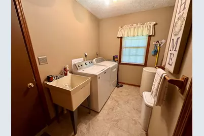 605 Oakwood Drive, Bellefontaine, OH 43311 - Photo 33