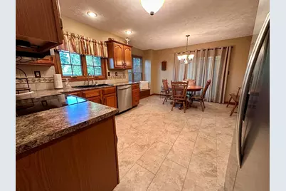 605 Oakwood Drive, Bellefontaine, OH 43311 - Photo 11