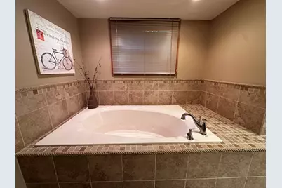 605 Oakwood Drive, Bellefontaine, OH 43311 - Photo 25