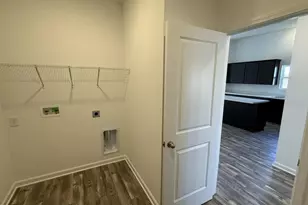 4001 Chakeres Ave, Springfield, OH 45505 - Photo 11