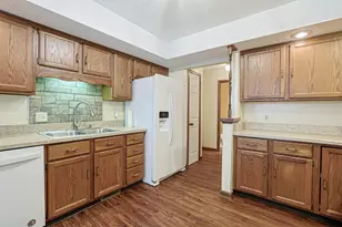 6331 Adams Cir, Dayton, OH 45459 - Photo 13