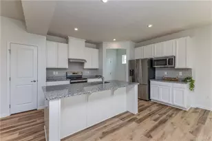 403 Sydney Dr, Tipp City, OH 45371 - Photo 9