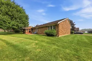 1045 Bradford Dr, Springfield, OH 45503 - Photo 27