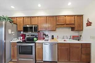 1045 Bradford Dr, Springfield, OH 45503 - Photo 7