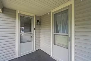 102 W Pike St, Christiansburg, OH 45389 - Photo 7