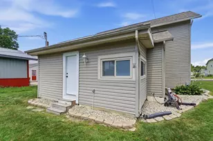 102 W Pike St, Christiansburg, OH 45389 - Photo 55