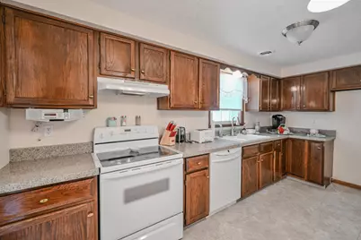 5326 W Ridgewood Road, Springfield, OH 45503 - Photo 13