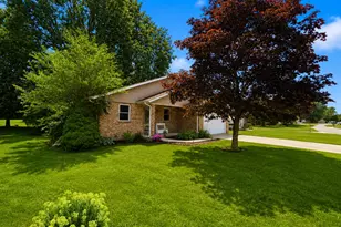 216 Oakcrest Ct, Russells Point, OH 43348 - Photo 3