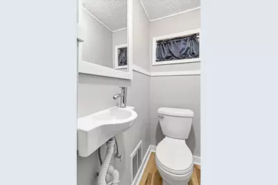 316 E High Avenue, Bellefontaine, OH 43311 - Photo 13