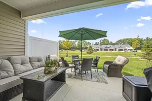819 Brookwood Cir, Tipp City, OH 45371 - Photo 59