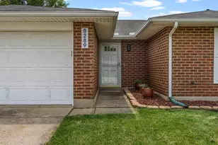 8289 Mill Spring Pl, Dayton, OH 45424 - Photo 9