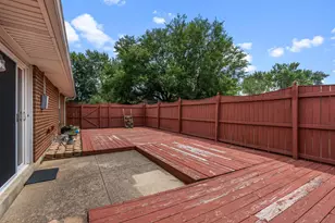 8289 Mill Spring Pl, Dayton, OH 45424 - Photo 7