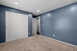 8289 Mill Spring Pl, Dayton, OH 45424 - Photo 23