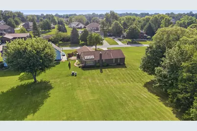 15811 Sunset Boulevard, Wapakoneta, OH 45895 - Photo 3
