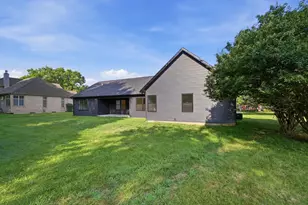 1980 Appian Way, Springfield, OH 45503 - Photo 5