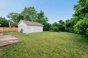 1815 Fieldstone Dr, Dayton, OH 45414 - Photo 21