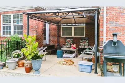 2490 Meadowpoint Drive, Troy, OH 45373 - Photo 5