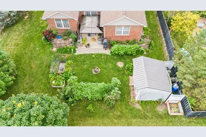2490 Meadowpoint Drive, Troy, OH 45373 - Photo 15