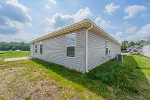 305 Lightfoot Ct, New Carlisle, OH 45344 - Photo 5