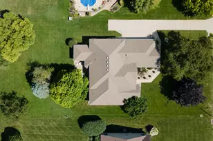 2464 Shenandoah Dr, Troy, OH 45373 - Photo 3