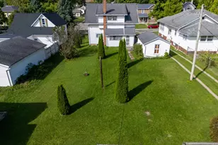 404 E Auburn Ave, Bellefontaine, OH 43311 - Photo 11