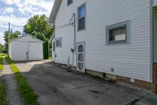 404 E Auburn Ave, Bellefontaine, OH 43311 - Photo 9