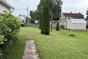 404 E Auburn Ave, Bellefontaine, OH 43311 - Photo 15
