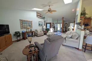 1455 Edinburgh Dr, Troy, OH 45373 - Photo 15