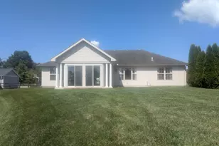 1455 Edinburgh Dr, Troy, OH 45373 - Photo 7
