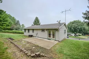 668 Suncrest Dr, Springfield, OH 45503 - Photo 39