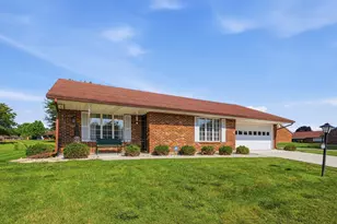 3023 Brixton Dr, Springfield, OH 45503 - Photo 1