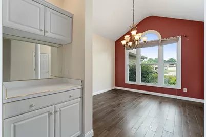 7847 Kings Ridge Circle, Fairborn, OH 45324 - Photo 13