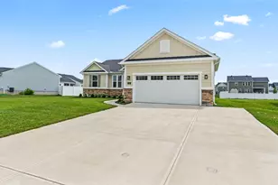168 E Chapel Dr, Troy, OH 45373 - Photo 5
