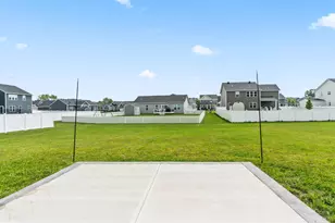 168 E Chapel Dr, Troy, OH 45373 - Photo 51