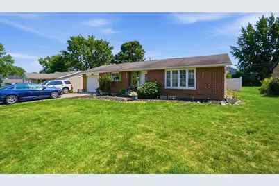 821 N Circle Drive, Wapakoneta, OH 45895 - Photo 3