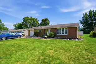 821 N Circle Dr, Wapakoneta, OH 45895 - Photo 3