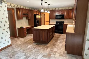 2811 Brittney la, Troy, OH 45373 - Photo 7