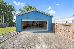 405 E Pike St, Jackson Center, OH 45334 - Photo 9