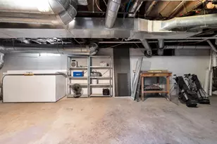 405 E Pike St, Jackson Center, OH 45334 - Photo 57