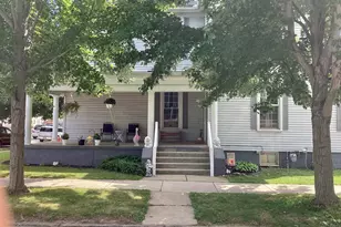 301 S Blackhoof St, Wapakoneta, OH 45895 - Photo 3