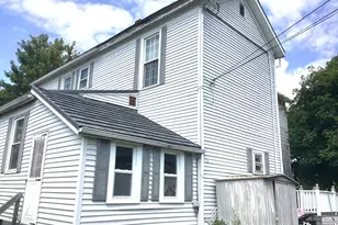 301 S Blackhoof St, Wapakoneta, OH 45895 - Photo 5