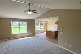 2712 Fieldbrook Ct, Troy, OH 45373 - Photo 5