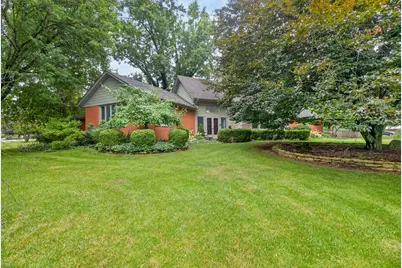 860 Lincolnshire Drive, Troy, OH 45373 - Photo 7